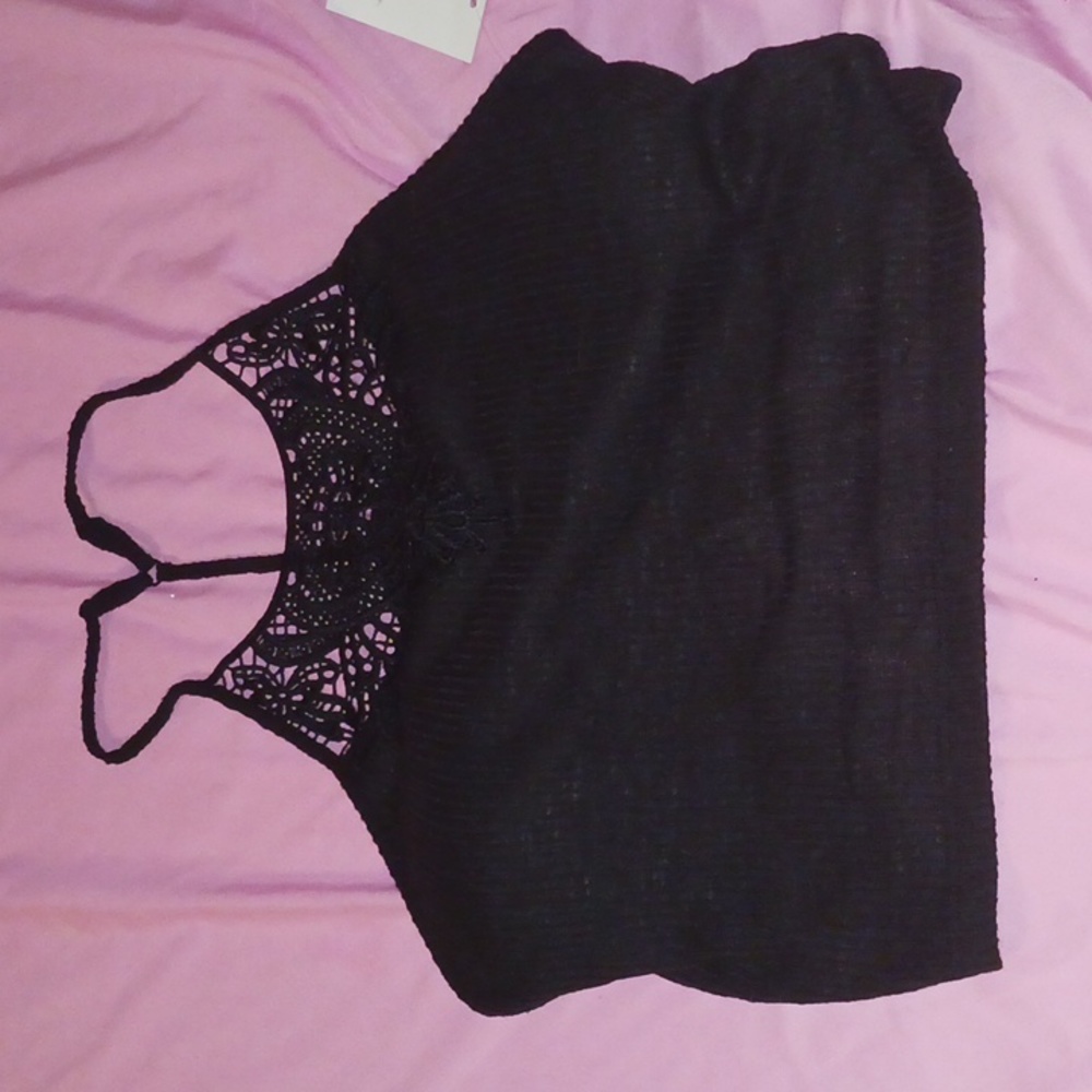 SO crop top